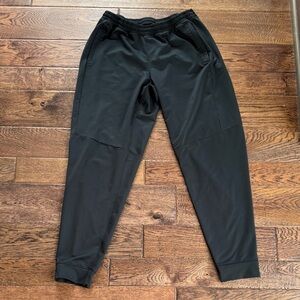 Brooks Men's Black Jogger Pants